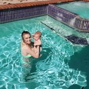 Meet your Posher, Casey